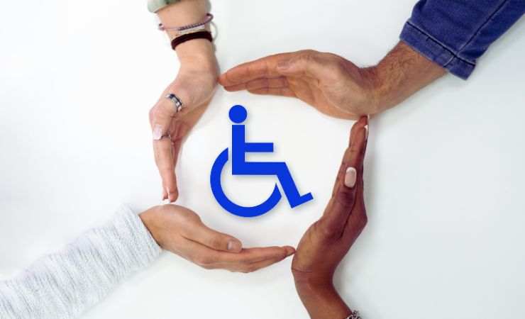 mani e simbolo disabilità